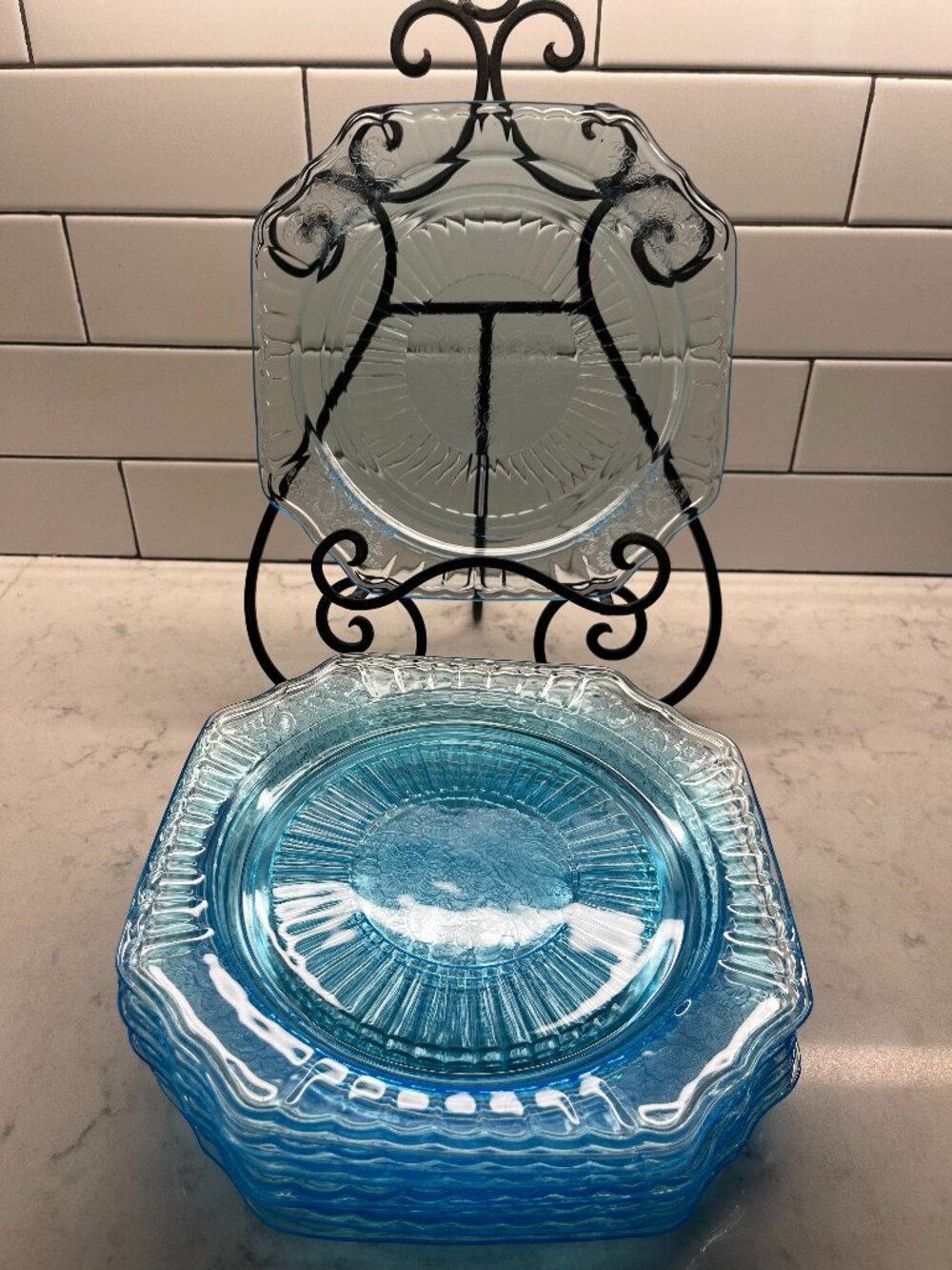 (8) Anchor Hocking 1930’s Mayfair “Open Rose” Ice Blue DINNER PLATES